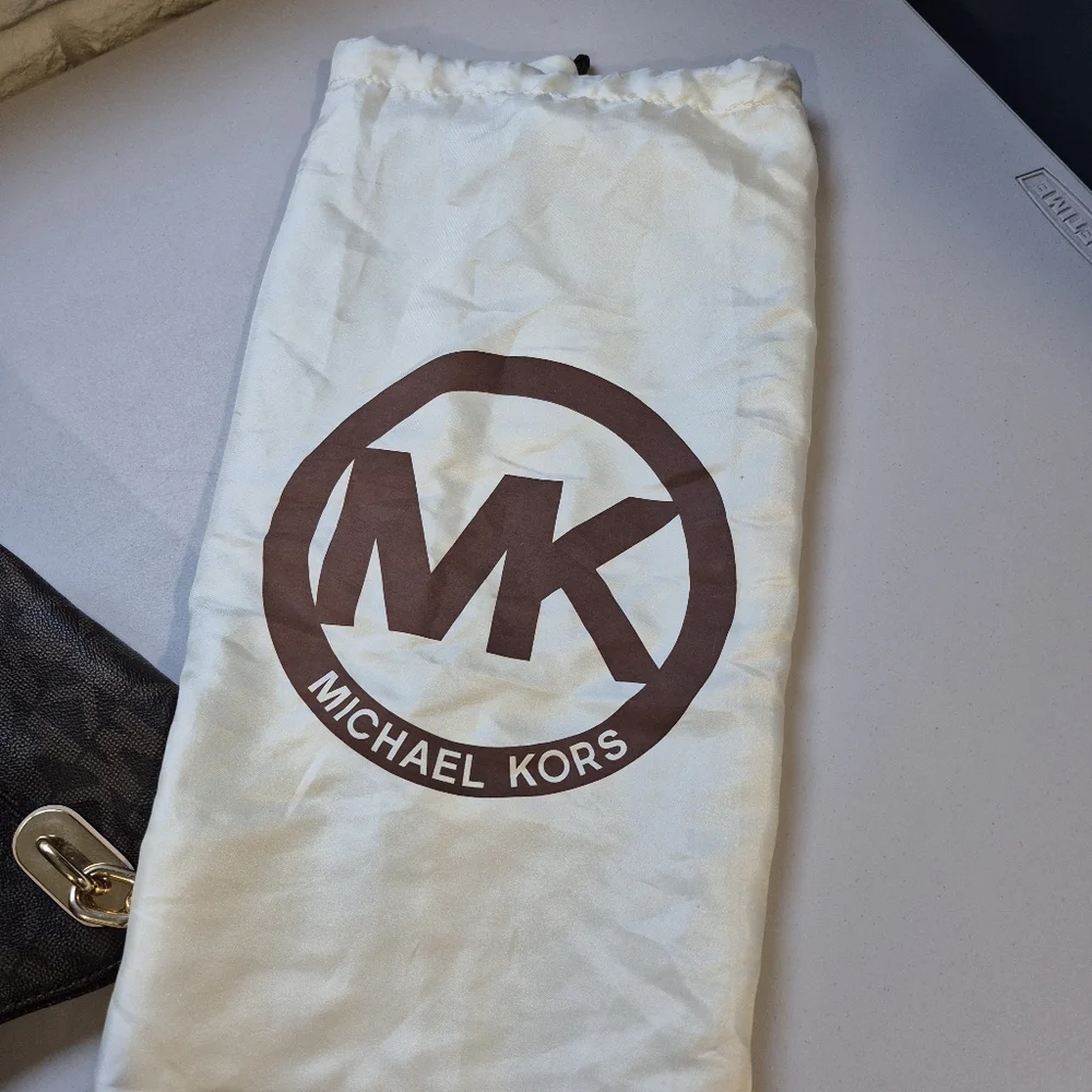 Michael Kors Lilly Tote Bag Purse Brown‎ Signature Chain Strap